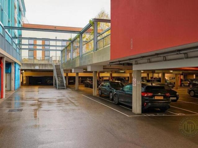 Commercial for rent in Millbay, Mount Wise