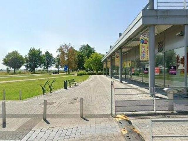 Bureau vente à Maaseik, Limburg