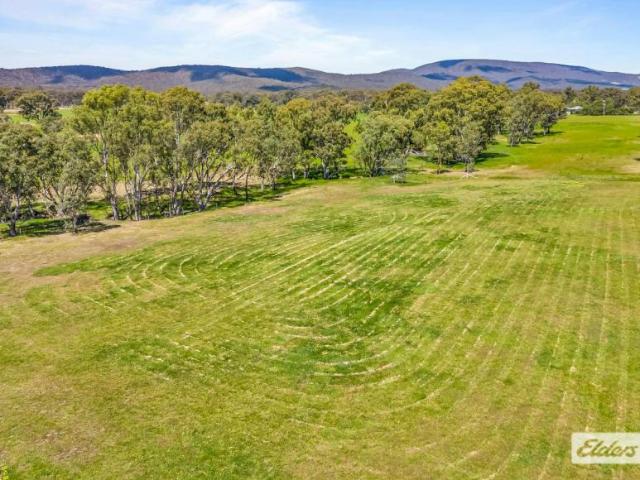 Land for sale in Landsborough, Shire of Pyrenees