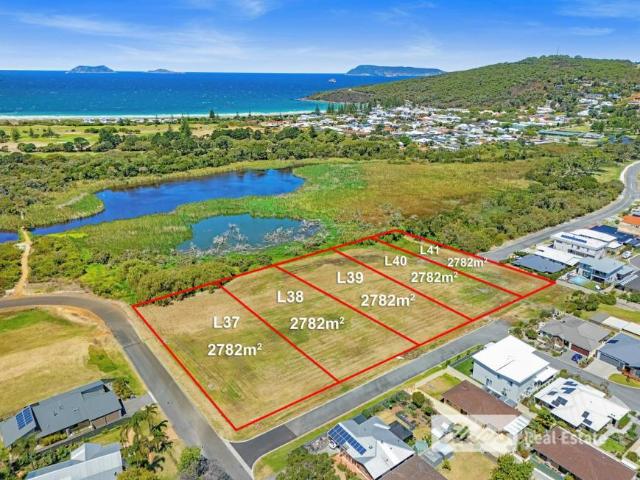 Land for sale in Mira Mar, Albany