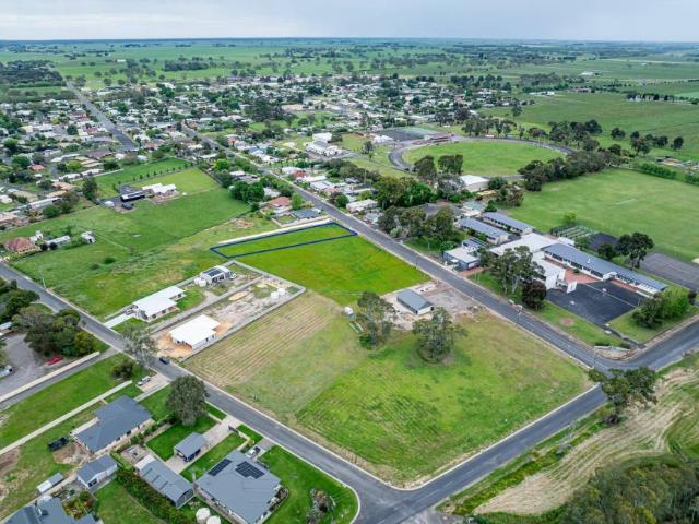 Land for rent in Comaum, South Australia