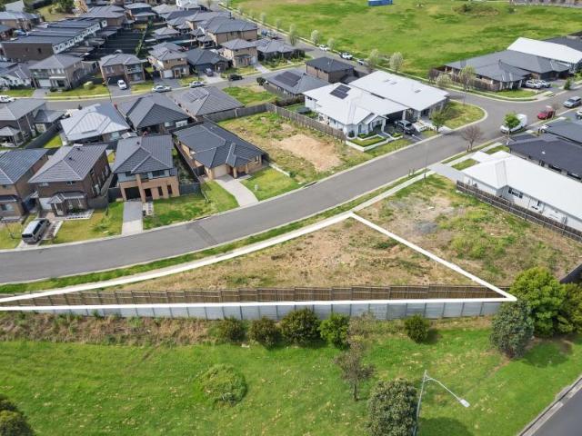 Land for sale in Spring Farm, Sydney