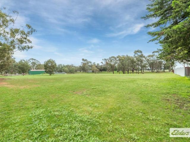 Land for sale in Toolleen, Shire of Campaspe