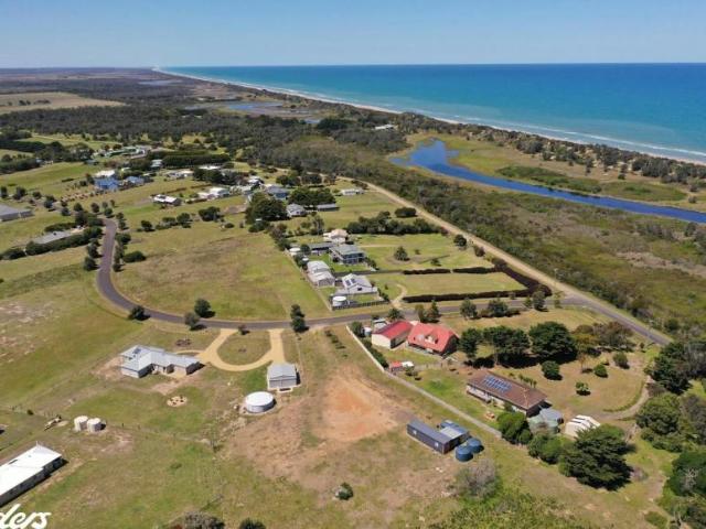 Land for sale in Woodside Beach