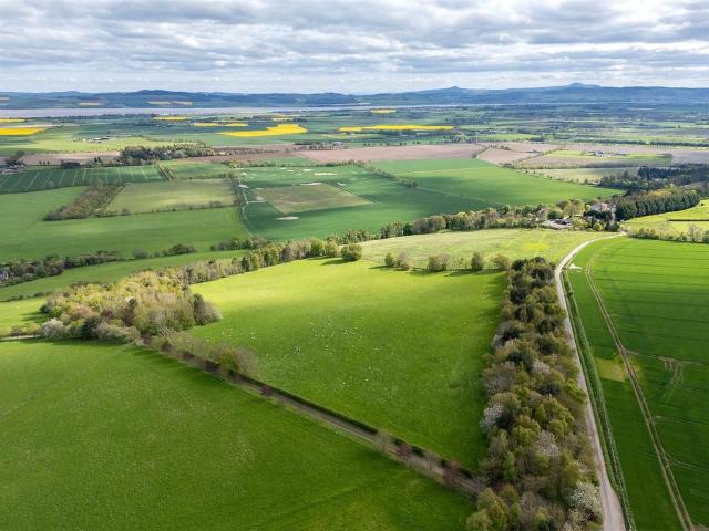 Land for sale in Kinnaird, Scotland