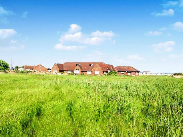 Land for sale in Mablethorpe and Sutton, Belleau