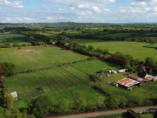 Land for sale in Fossebridge, Gloucestershire
