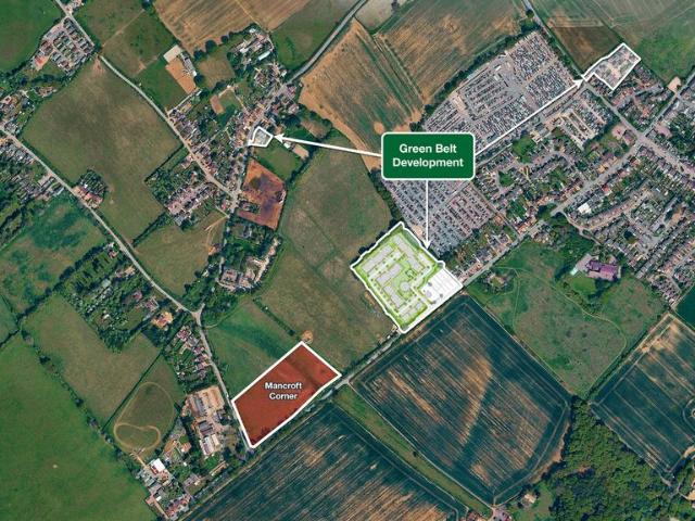 Land for sale in Slip End, Bedfordshire