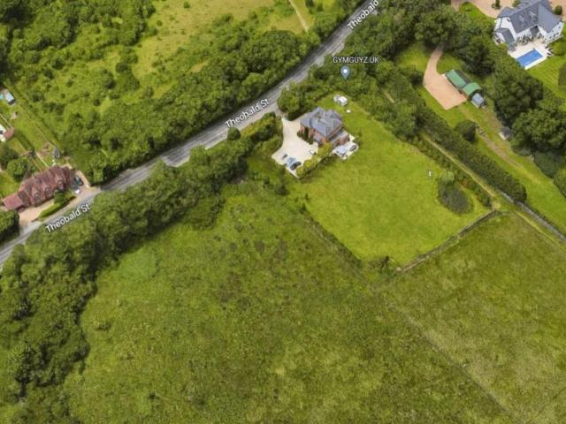 Land for sale in Elstree and Borehamwood, Borehamwood