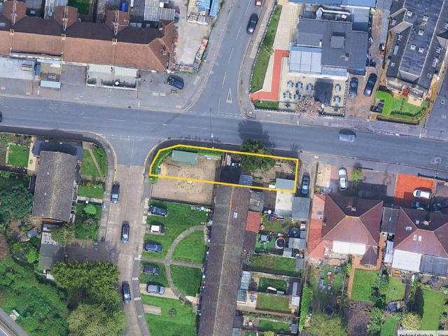 Land for sale in Longlands, Greater London