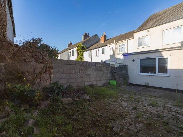 Land for sale in Elmfield, Leicestershire