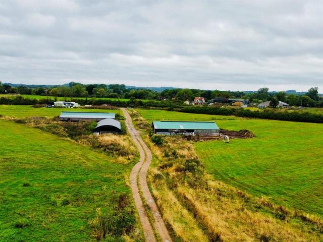 Land for sale in Dromore, Oxfordshire