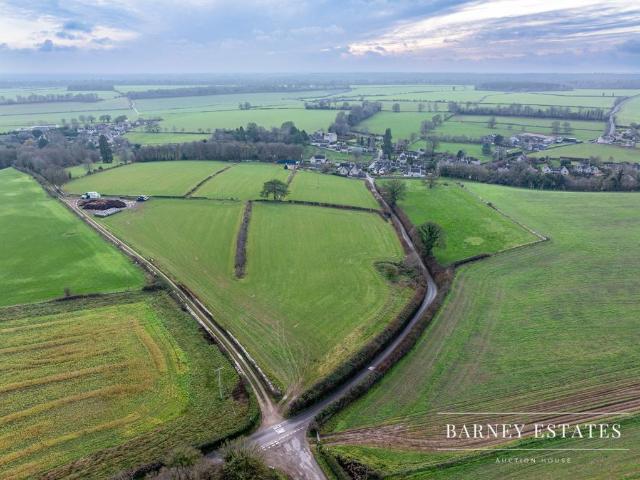Land for sale in Fossebridge, Gloucestershire