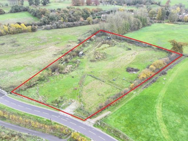Land for sale in Amersham