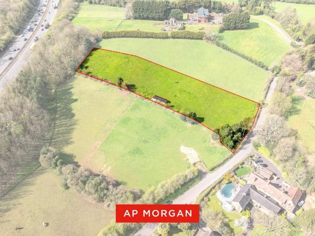 Land for sale in Bromsgrove, Worcestershire