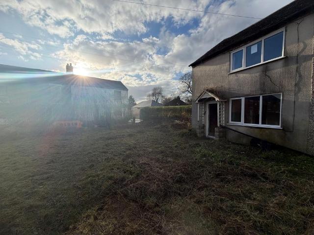 Land for sale in Oversetts, Egginton