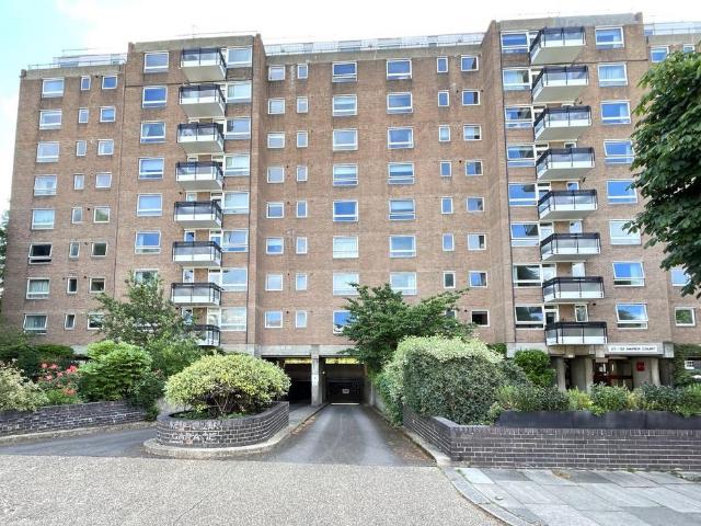 Land for sale in Fulham, Greater London