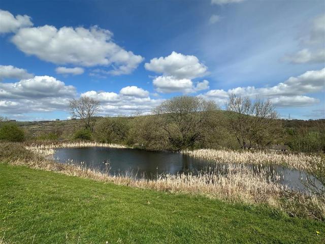 Land for sale in Buxworth, Charlesworth