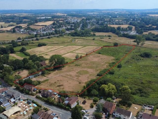 Land for sale in Clyst St. George, Budlake
