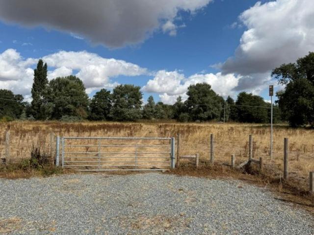 Land for sale in Bedingfield, Suffolk