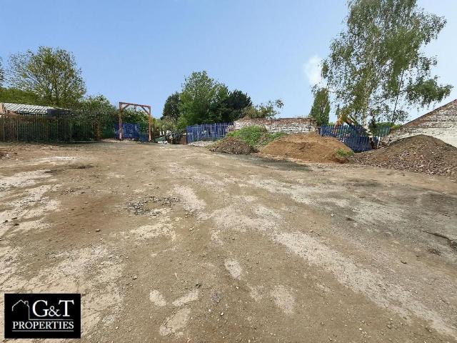 Commercial for sale in Plant's Green, Cradley Heath