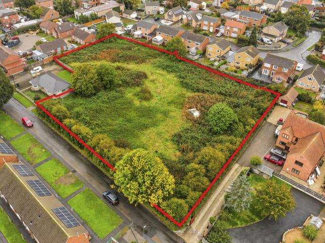 Land for sale in Windsor, Crowle