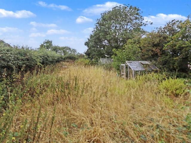 Land for sale in Saredon, Great Chatwell