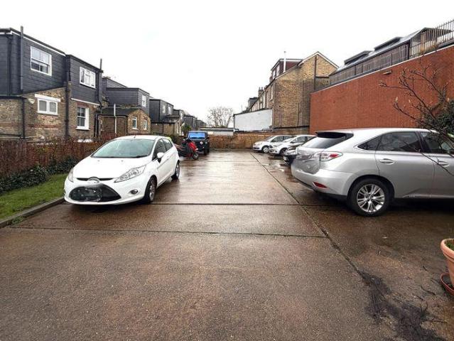 Land for sale in Stoke Newington, Greater London