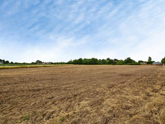 Land for sale in Boston, Lincolnshire