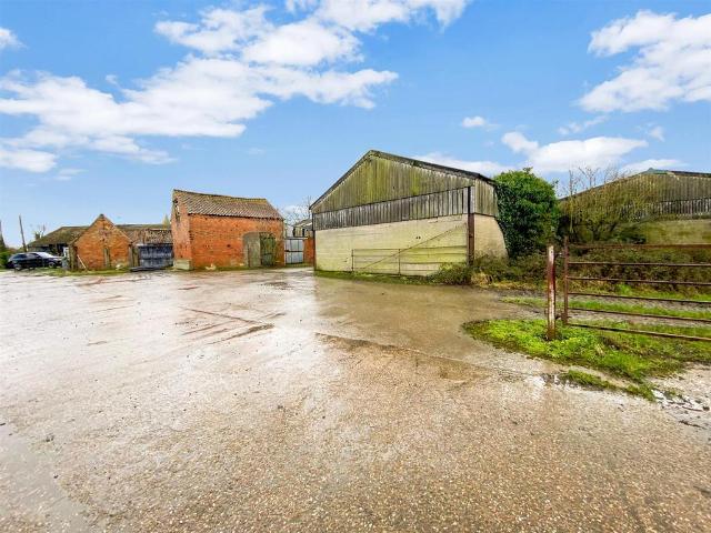 Land for sale in Westborough and Dry Doddington, Barholm