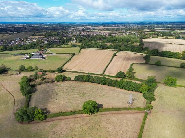 Land for sale in Crookhill, Worcestershire