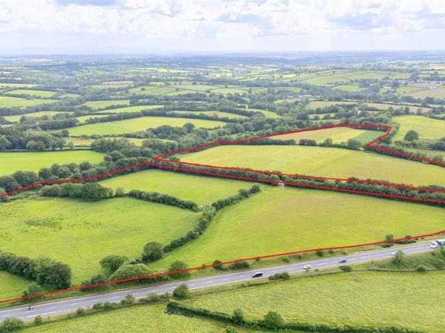 Land for sale in Rackenford, Kentisbury