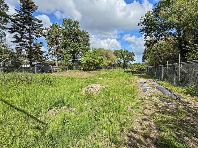 Land for sale in Pilford