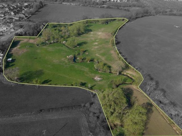 Land for sale in Crookhill, Worcestershire