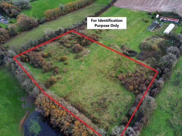 Land for sale in Manorbier, Jameston