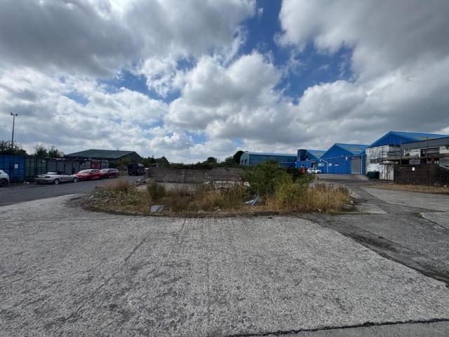 Land for sale in Sirhowy