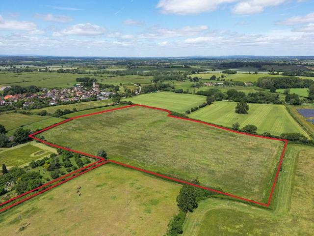 Land for sale in Bishampton, Crookhill
