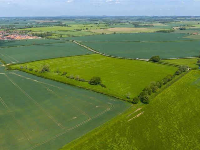 Land for sale in Wragby, Belleau