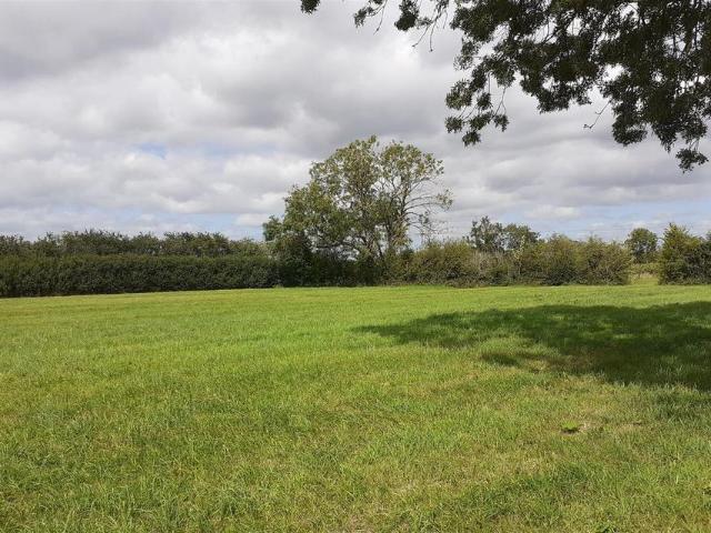 Land for sale in Houndhill, Beamhurst