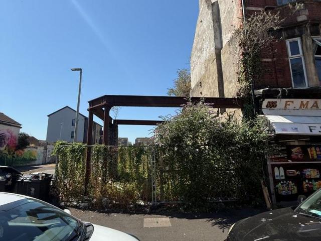 Commercial for sale in Pillgwenlly, Wales