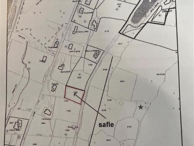 Land for sale in Harlech