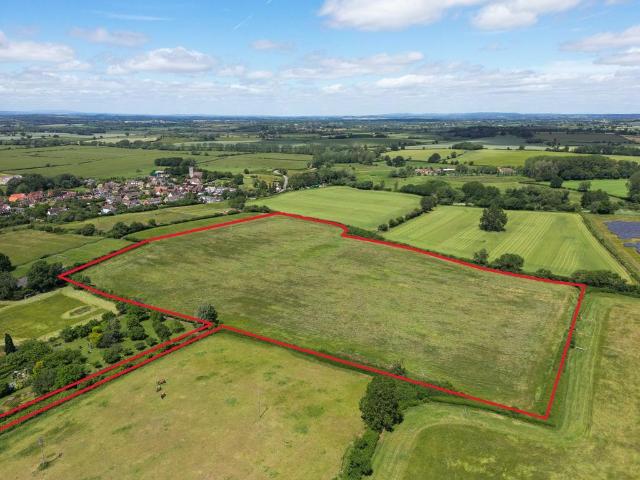 Land for sale in Bishampton, Crookhill