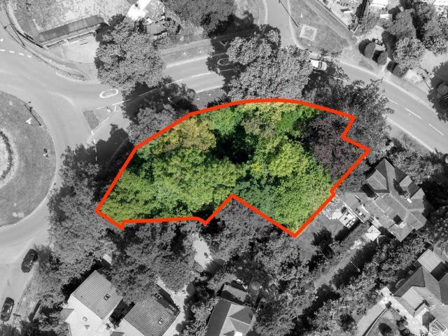 Land for sale in Bromsgrove, Worcestershire