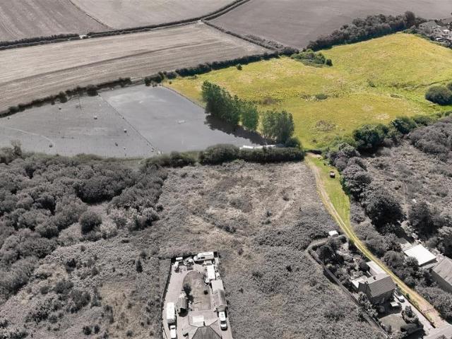 Land for sale in Roosecote, Stank