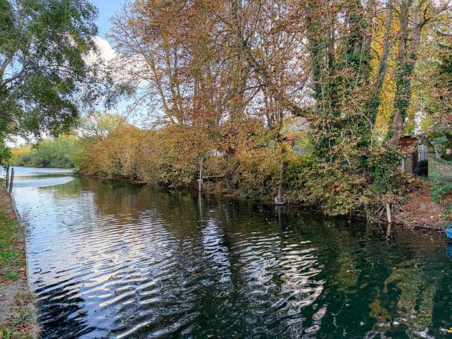 Land for sale in Spelthorne, Surrey