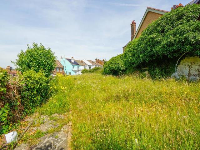 Land for sale in Harley Shute, Guestling Green