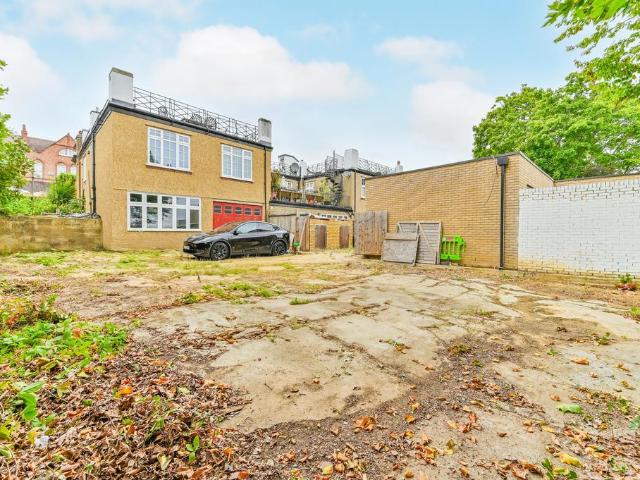 Land for sale in Streatham Hill, Greater London