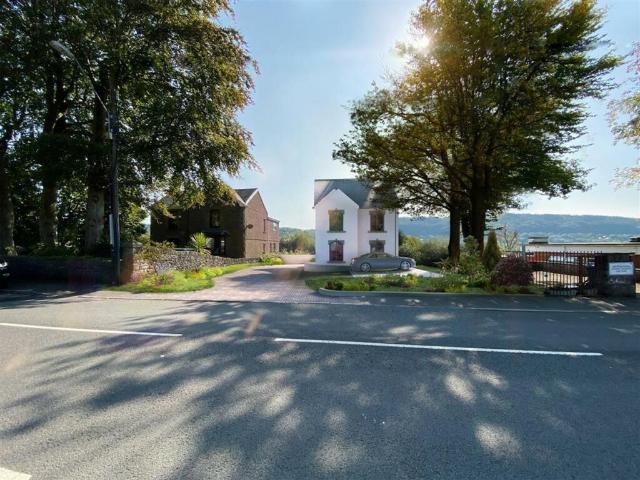 Land for sale in Pontardawe, Ynysmeudwy