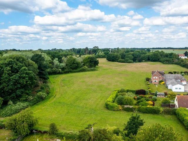 Land for sale in Bradwell, Chipping Hill