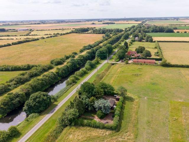 Commercial for sale in Belleau, Lincolnshire